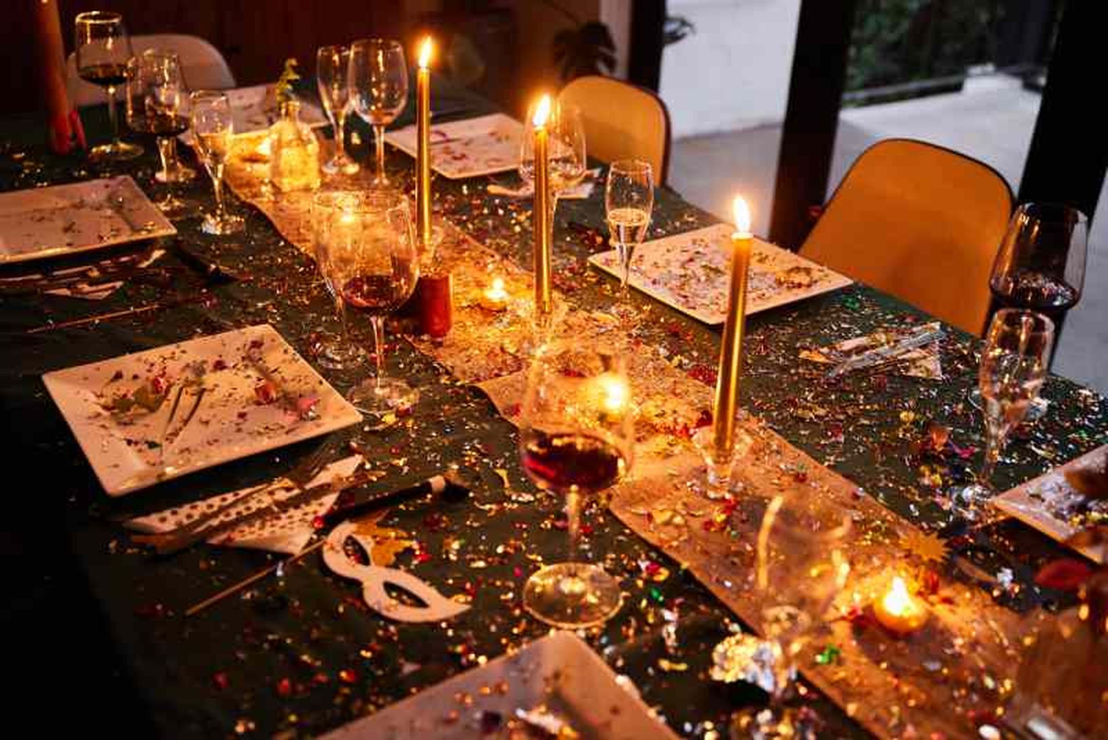 No olvides decorar y colocar un puñado de lentejas en la mesa de Nochevieja