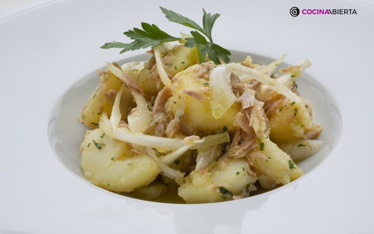 Una ración de patatas es infalible en un picoteo