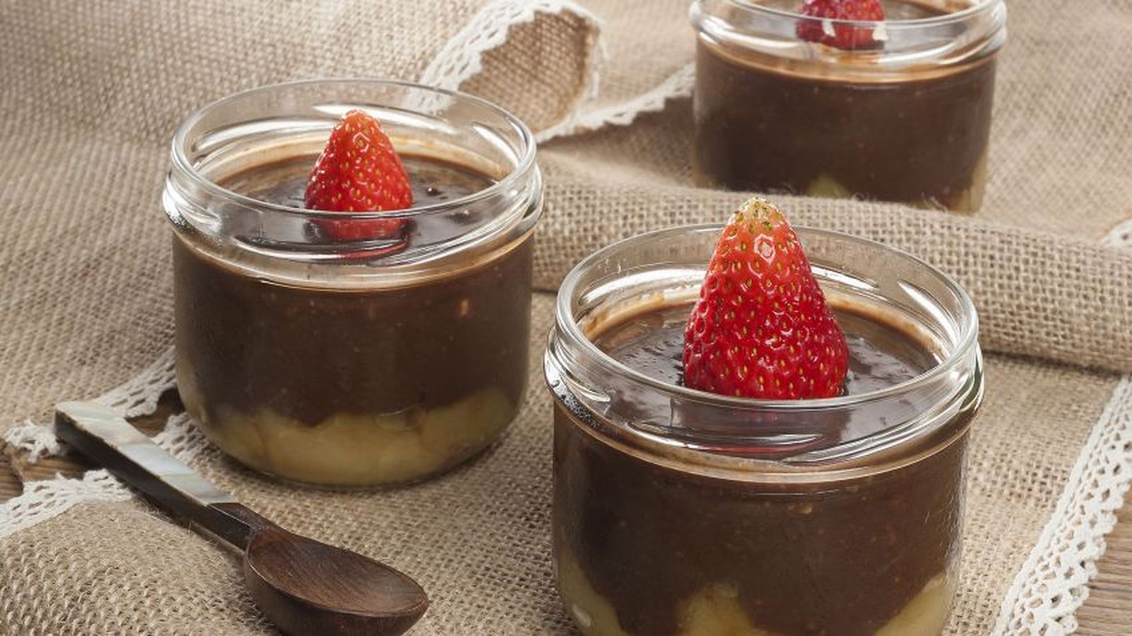 cabi0074 zuhaitz mousse de algarroba y compota de manzana xl 848x477x80xX[1]