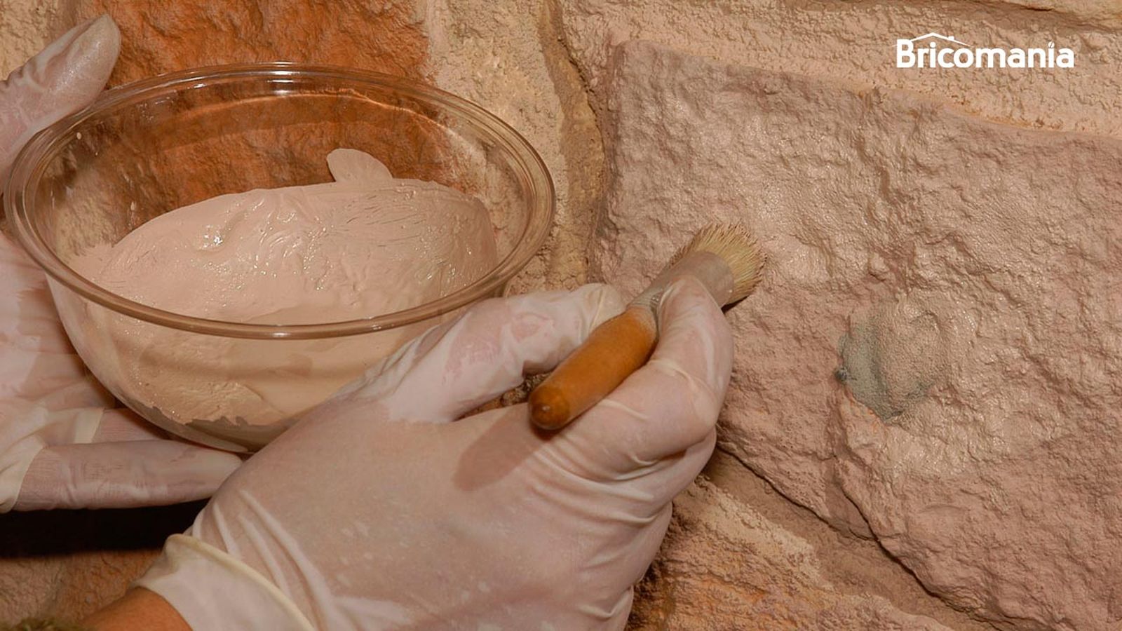 Restaurar falsa piedra