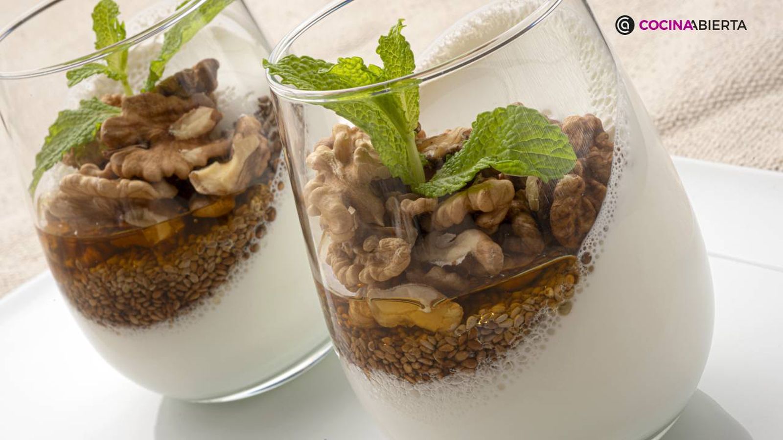 Karl7238 Cuajada sésamo nueces miel