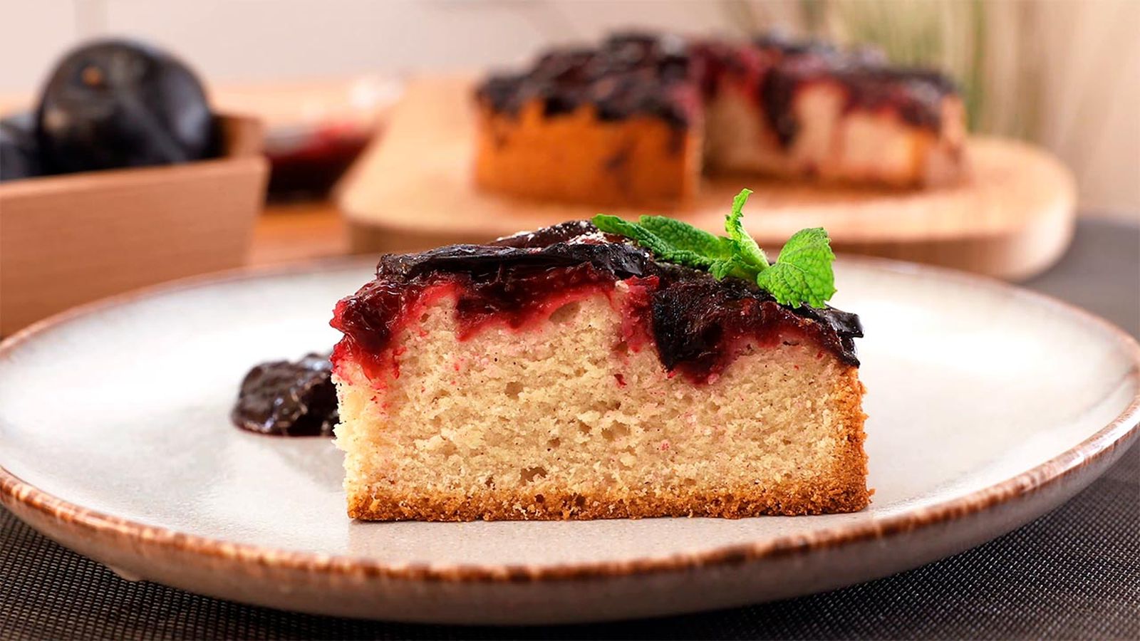 Tarta de ciruelas, un postre fácil al horno   Cocinatis