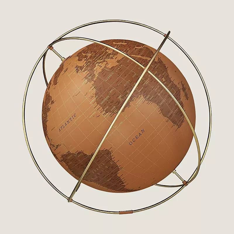 Globo terráqueo Odysée 24, el artículo más caro de Hermès.