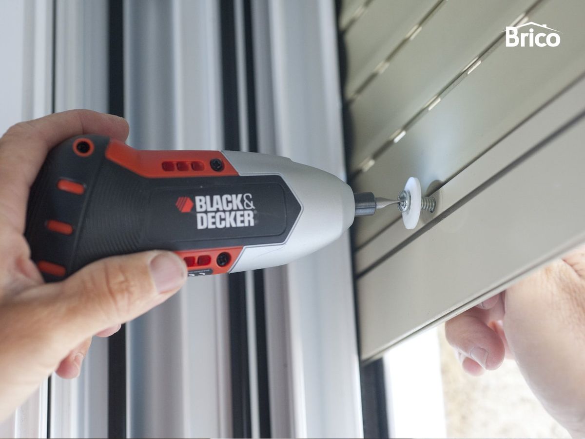 Retirar los topes de la persiana