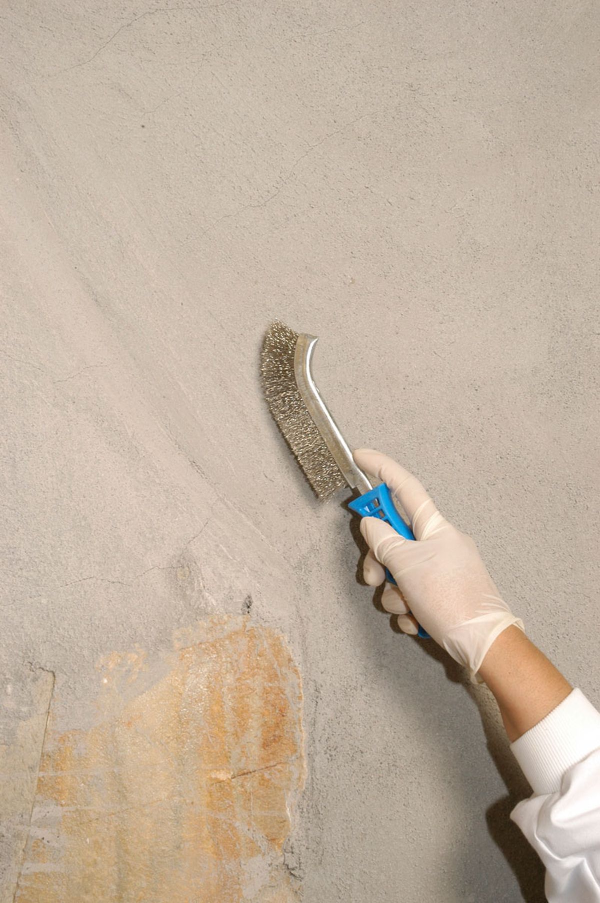 Fondo fijador para superficies difíciles paso 2