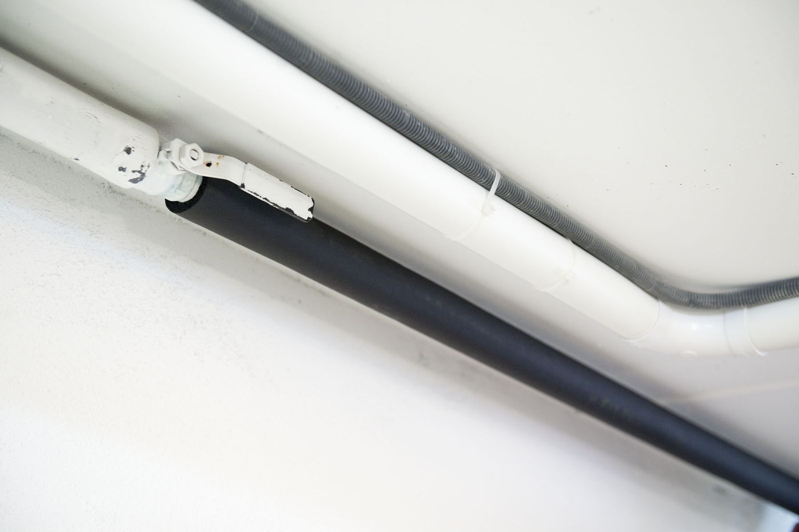 Aislar tubería de agua