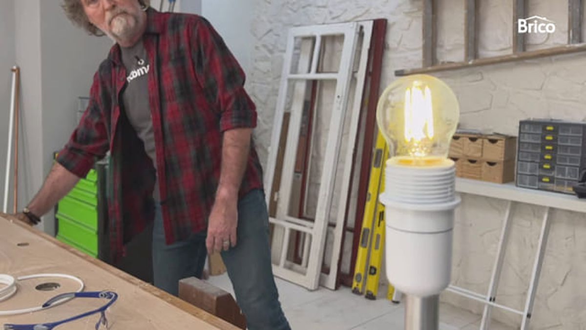 Bricomania 17 crea decora recicla lampara pie mesita paso18