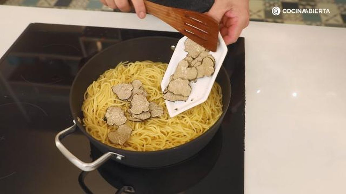 Espaguetis queso trufa paso 3