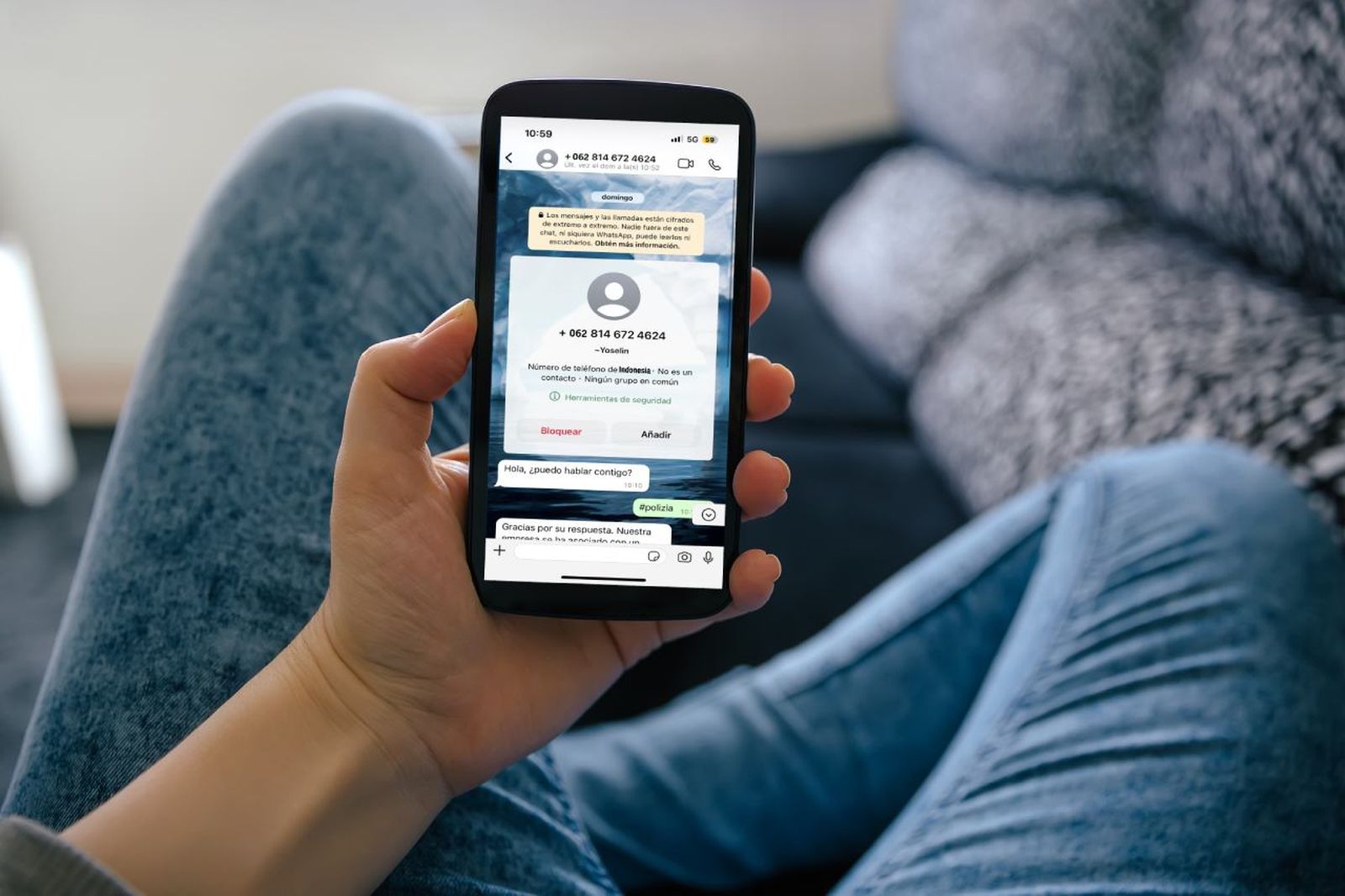 El prefijo +62 es un código de área que pertenece a Indonesia