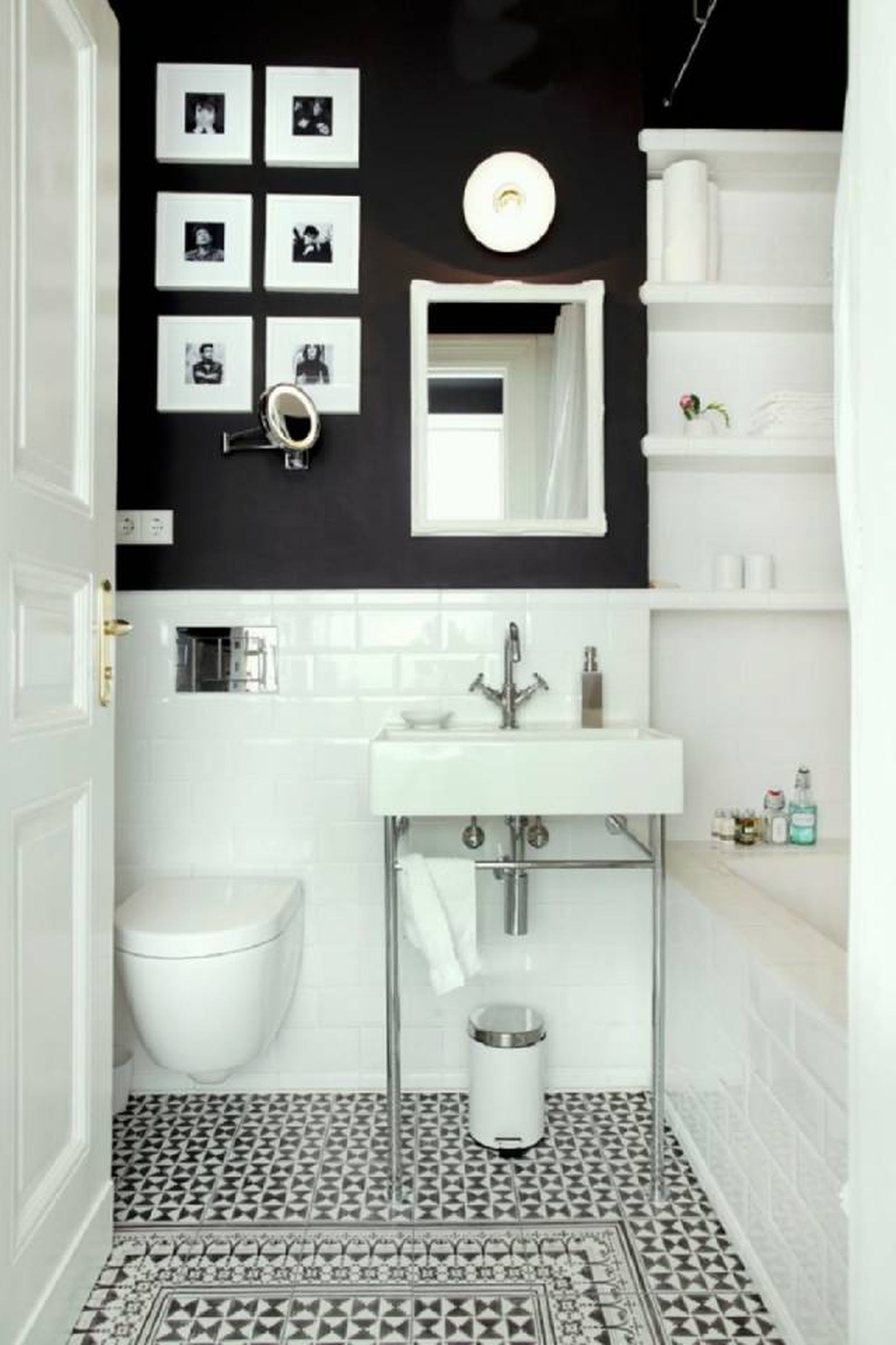 Baño pequeño con encanto 10