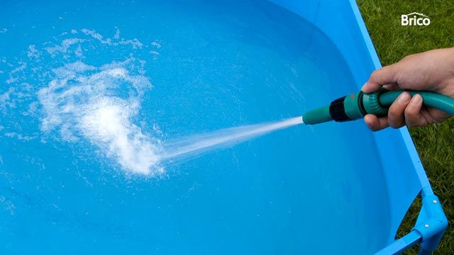 Mantenimiento de piscina infantil paso 1