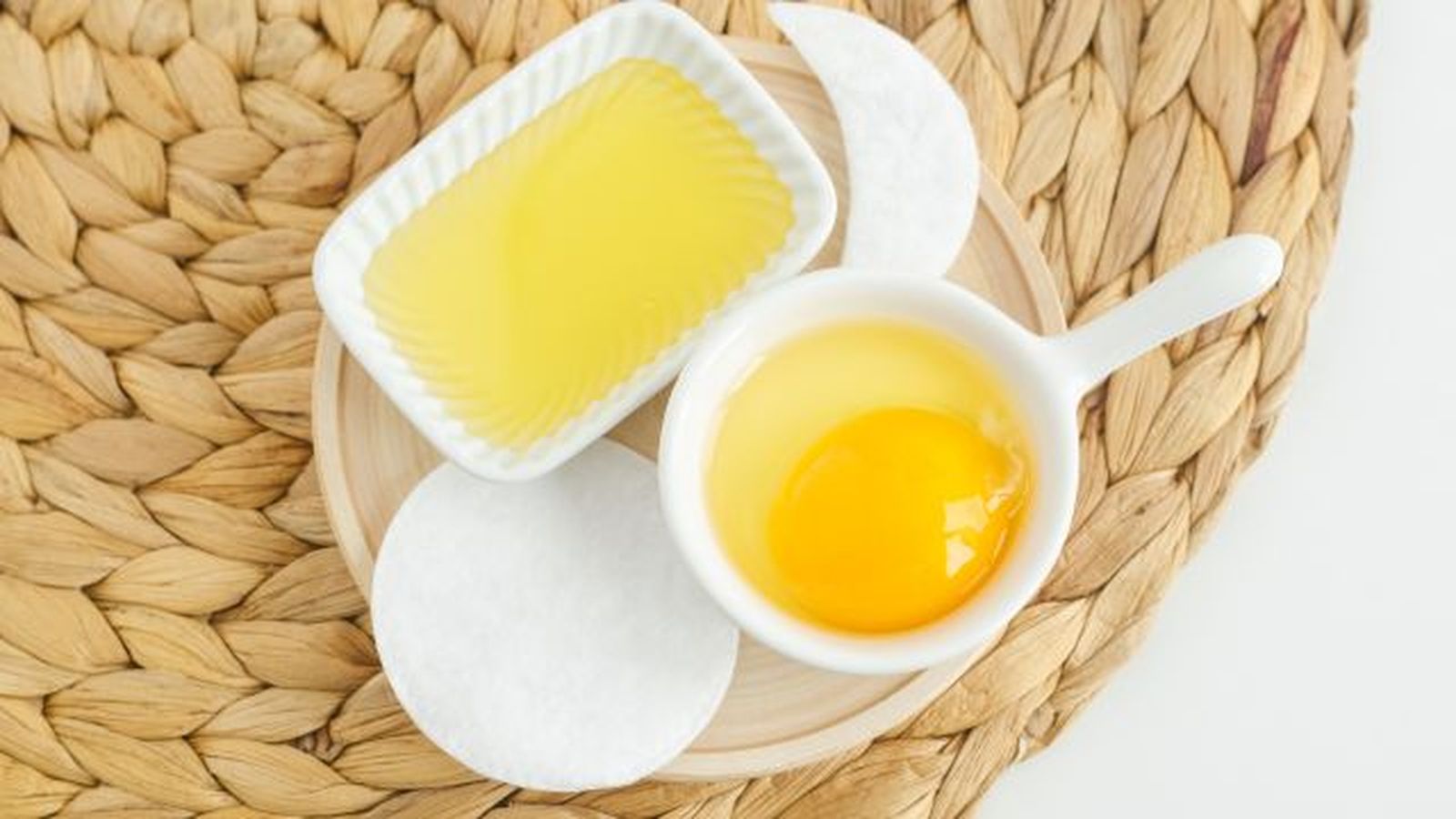 mascarilla de huevo aceite oliva para hidratar alisar cabello
