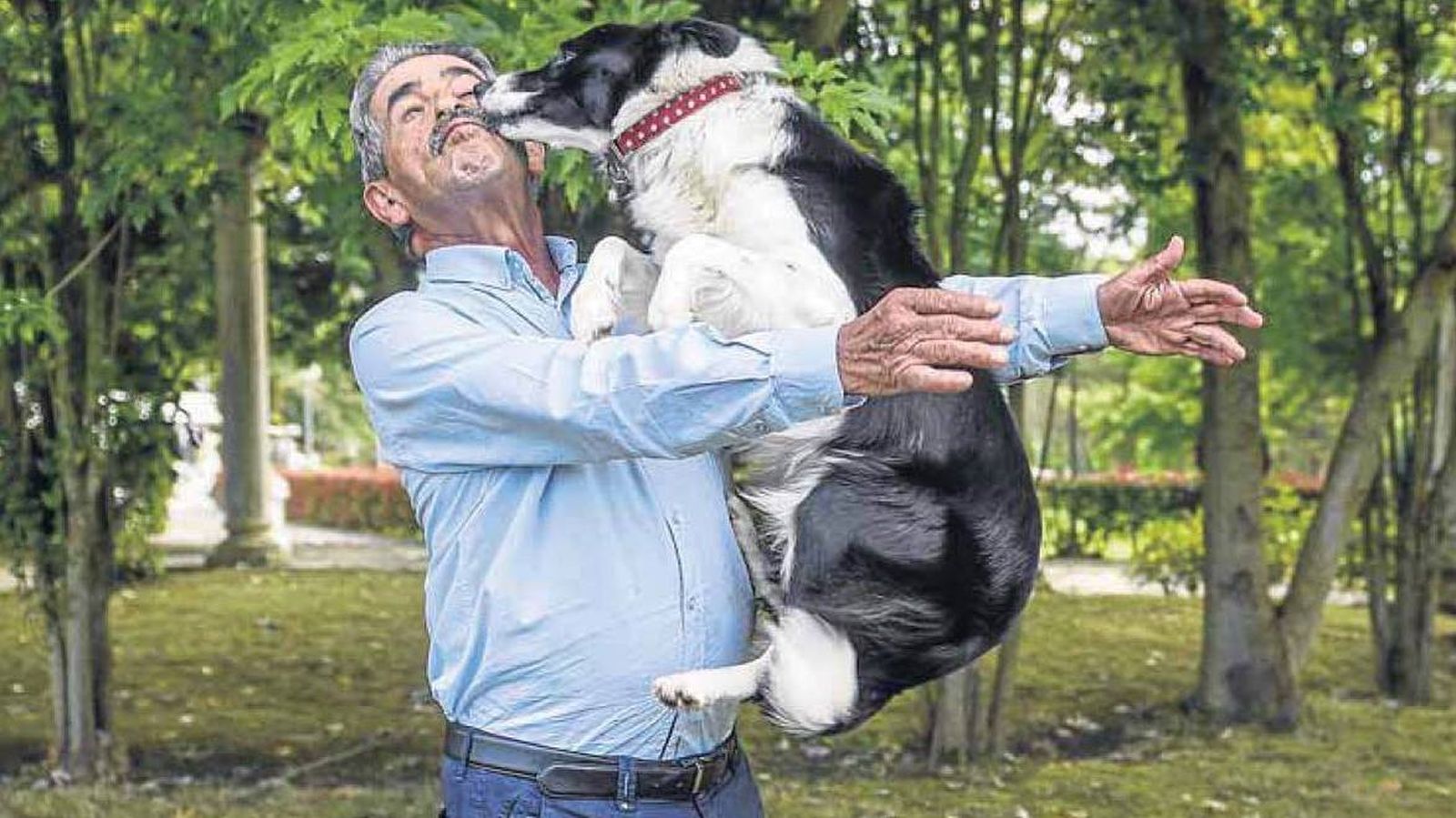 Revilla procesa un profundo amor por los animales.