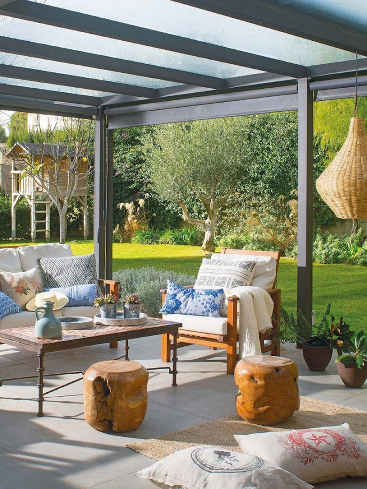 Jardines con césped artificial ventajas y factores para elegir el modelo adecuado 5