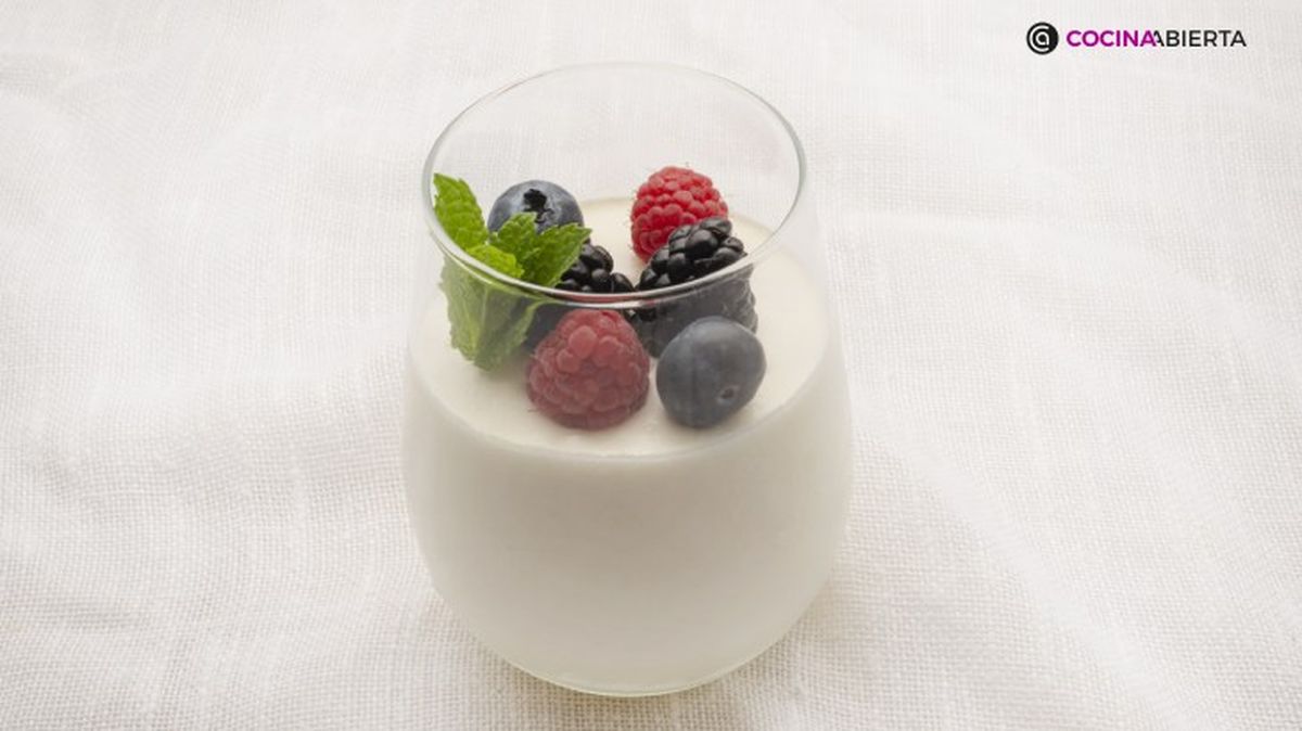 Mousse de melón y frutos rojos