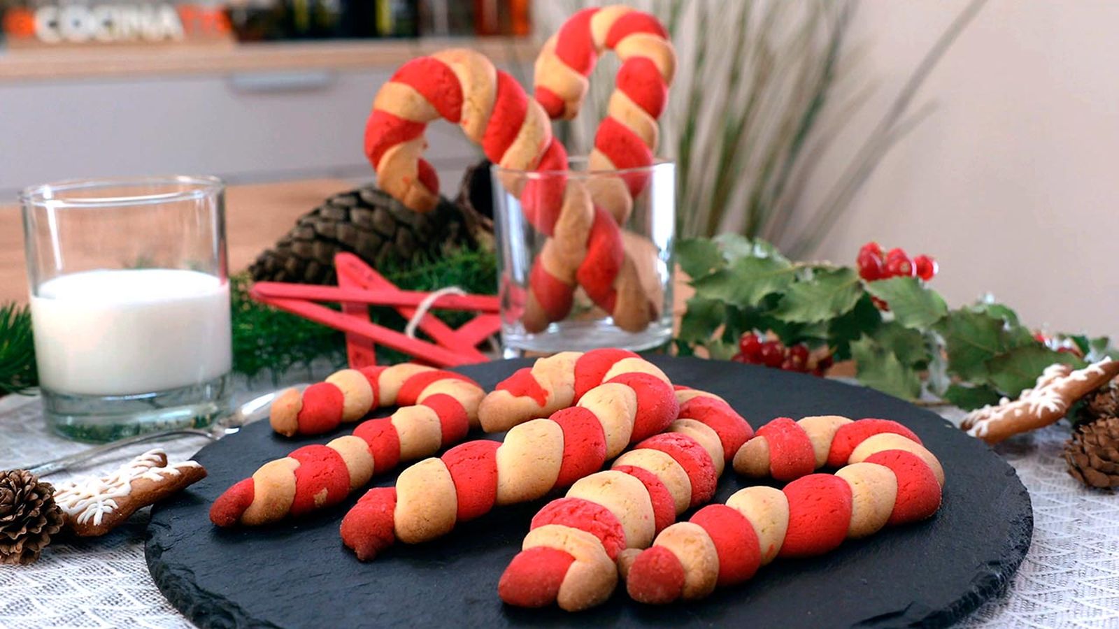 Receta de bastones de galleta para Navidad