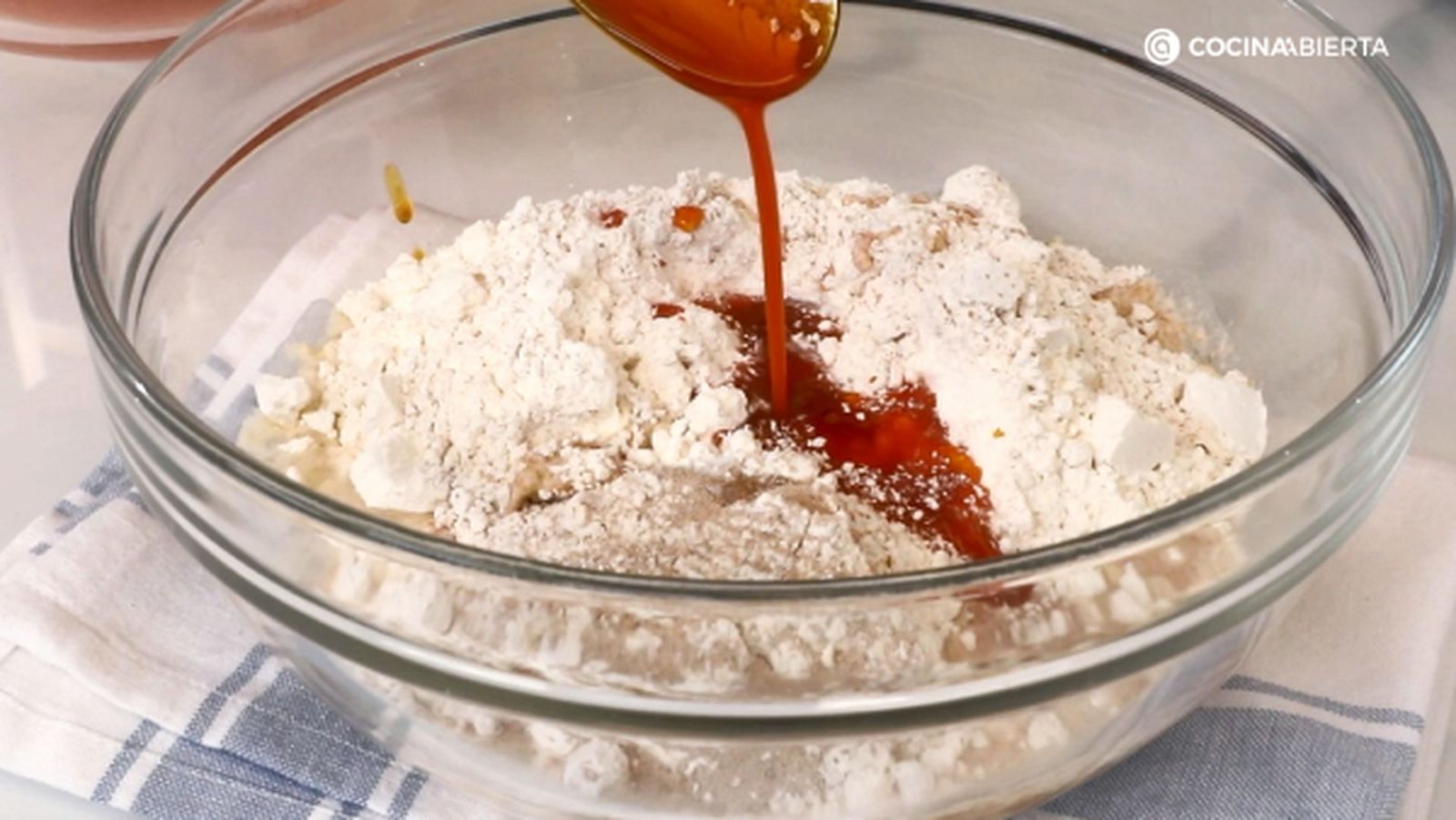 receta empanada de pulpo paso 2