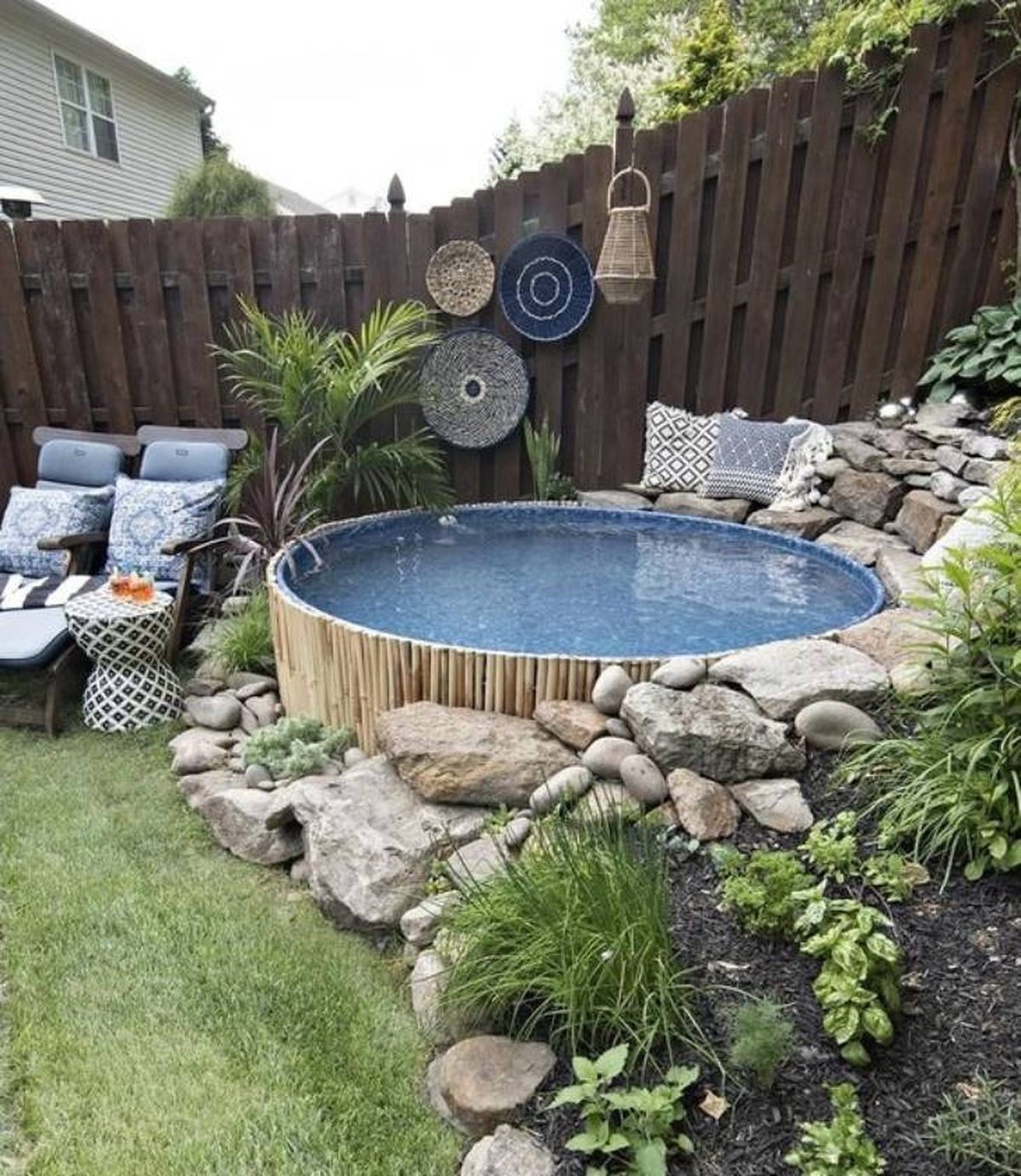 Inspiradoras ideas para piscinas en patios pequeños 4