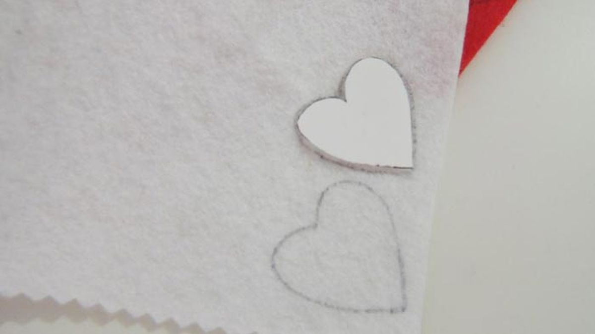 broche fieltro corazon 2