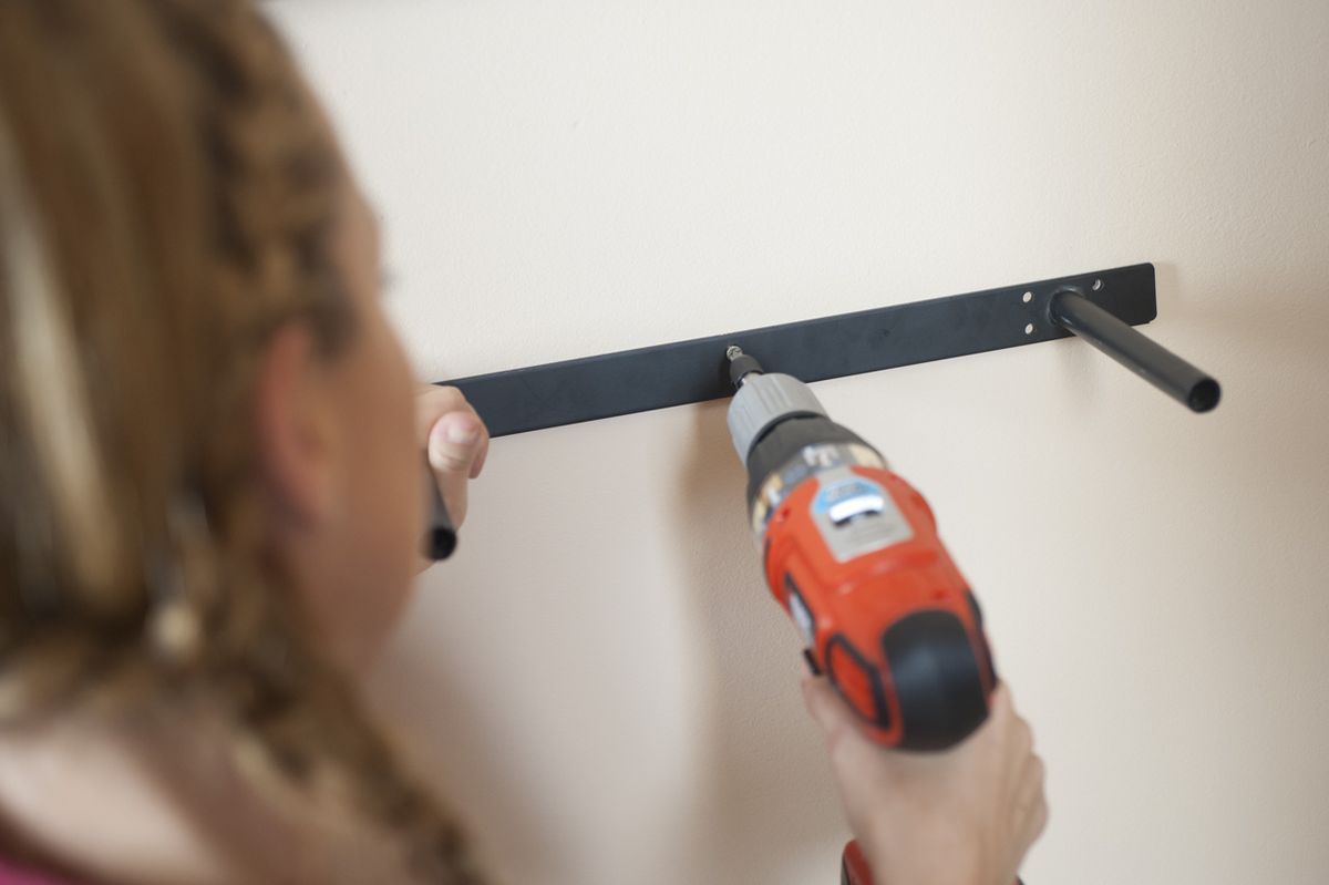 Bricomania 694 Cajonera suspendida p4