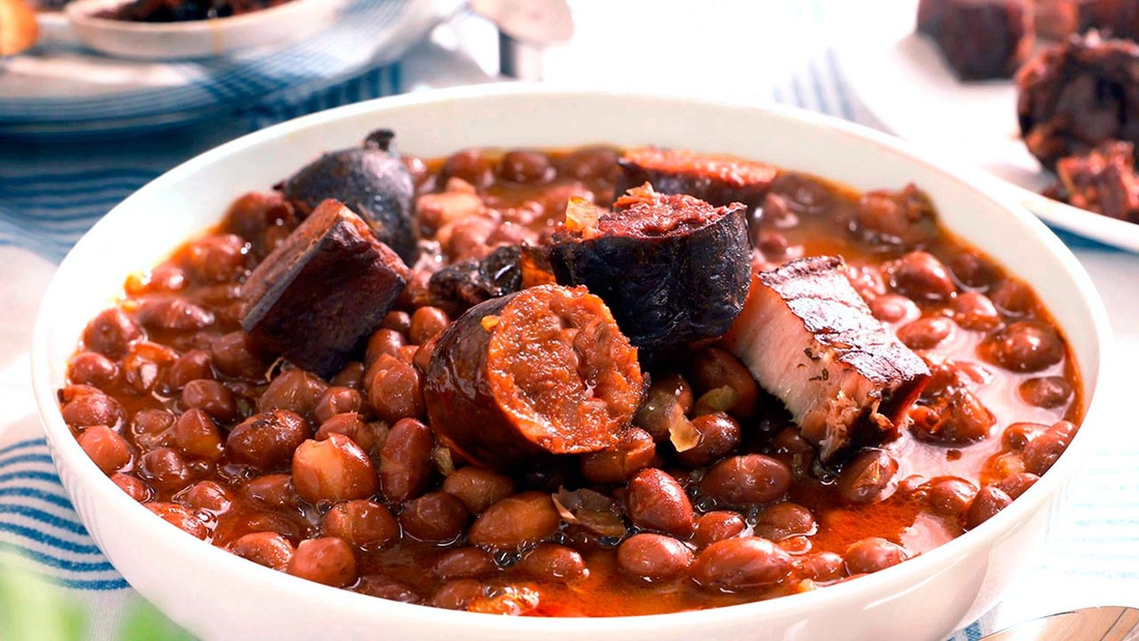 Platos de cuchara de toda la vida  alubias rojas