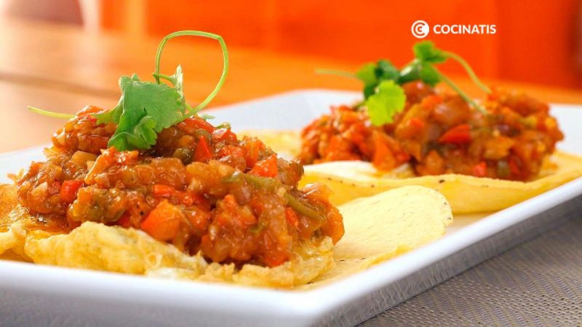 Sirve los huevos rancheros