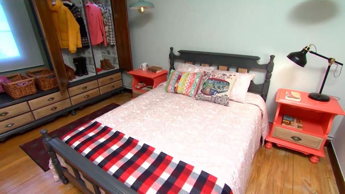 DEKO0710 Dormitorio juvenil industrial con muebles reciclados paso11