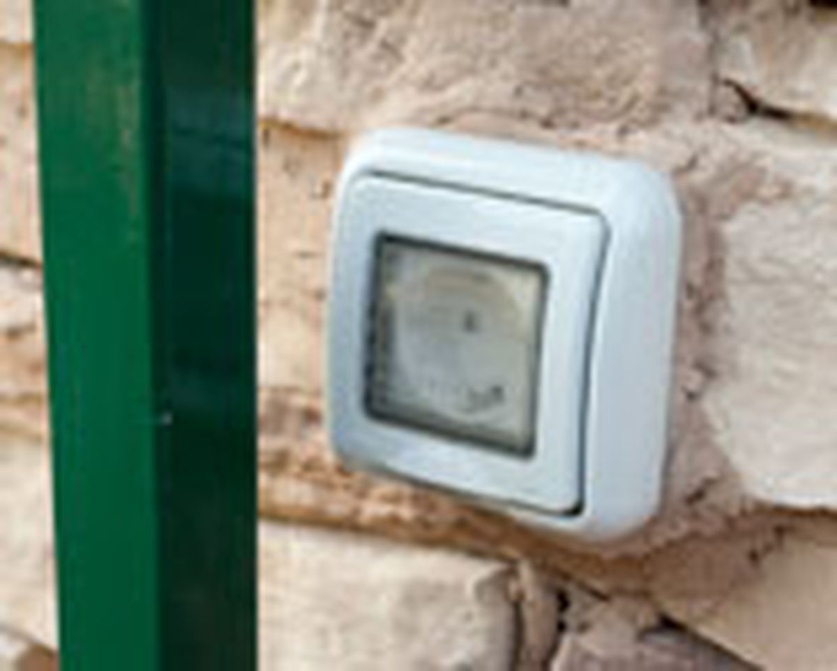 brico 0645 1 Enchufe tapa protectora paso 6