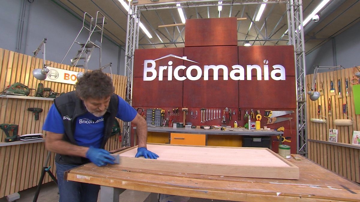 Mesa con revestimiento porcelánico paso 6