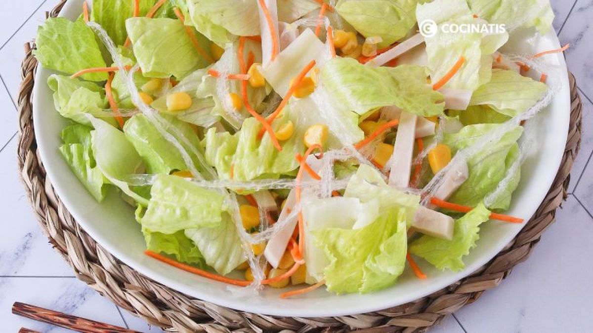 Plato de ensalada china