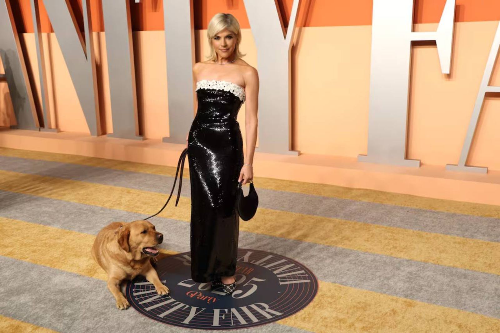 Scout fue recibido con gran entusiasmo por varias celebridades allí presentes.