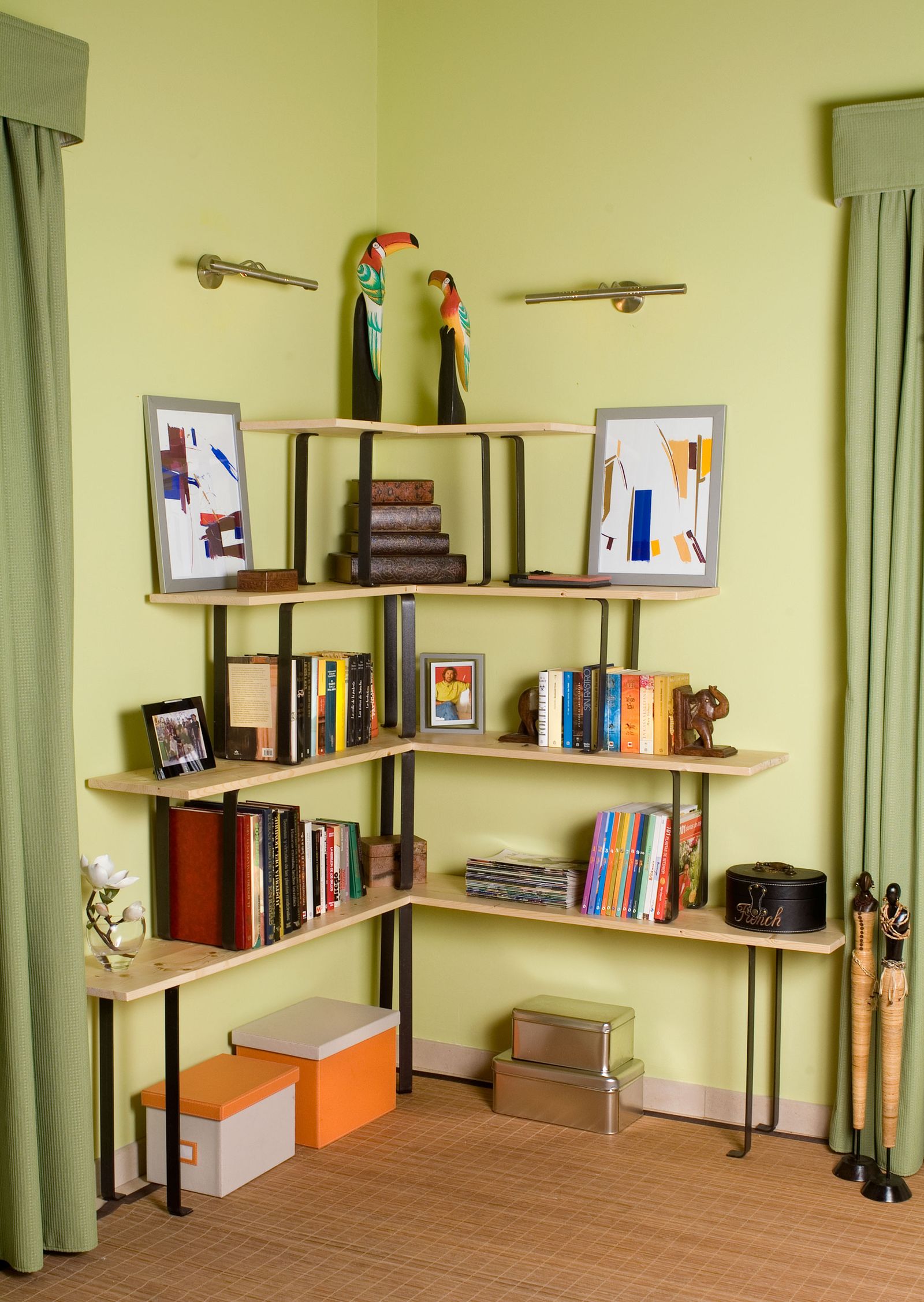 Estantería en ángulo