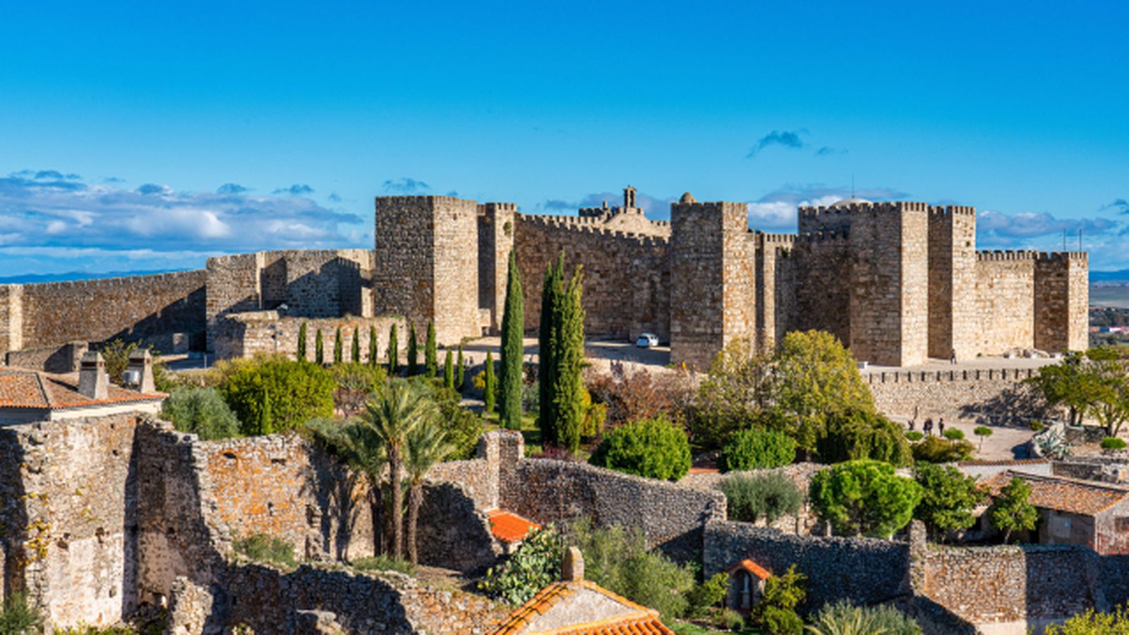 este es el pueblo mas bonito de espana para visitar en abril segun national geographic castillo