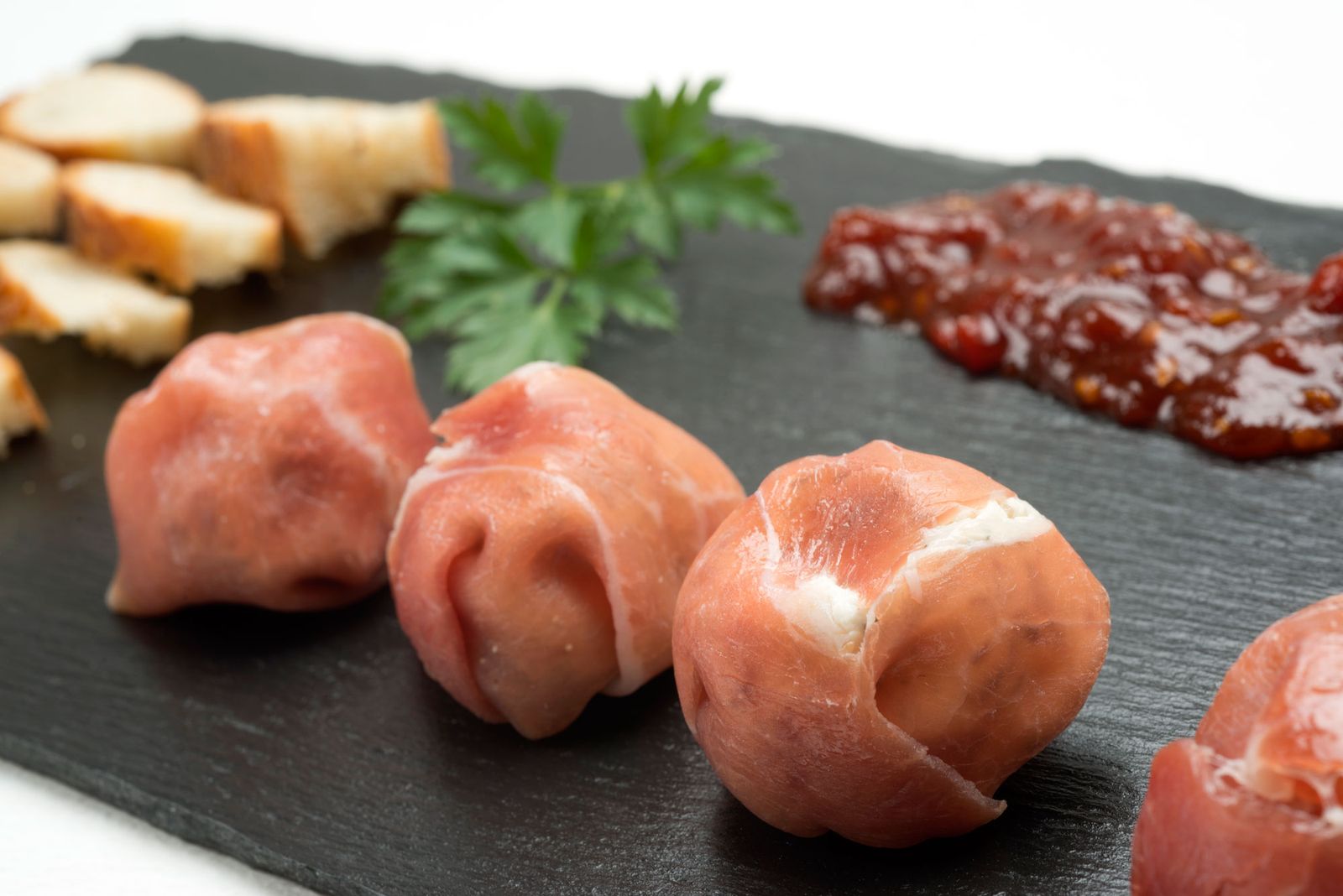 5682 1 Bombones de jamon y queso con mermelada de tomate (1067) xl