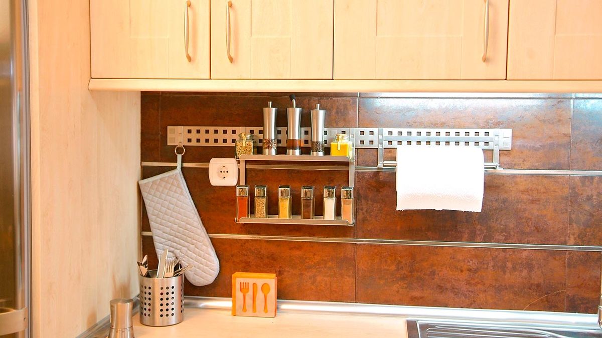 brico 0497 1 colocacion accesorios cocina xl