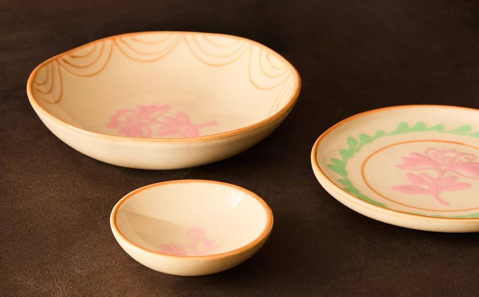 Vajilla artesanal Nanushka.