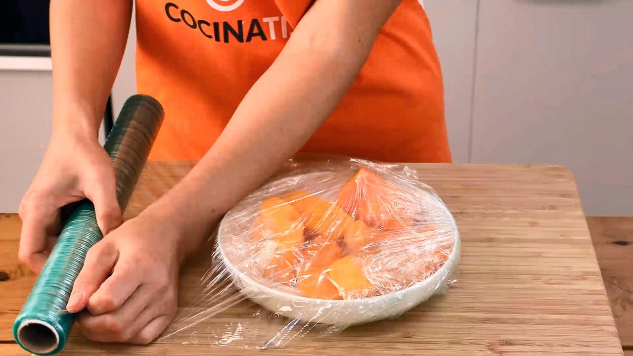 Técnica cómo asar calabaza en el microondas  paso 1