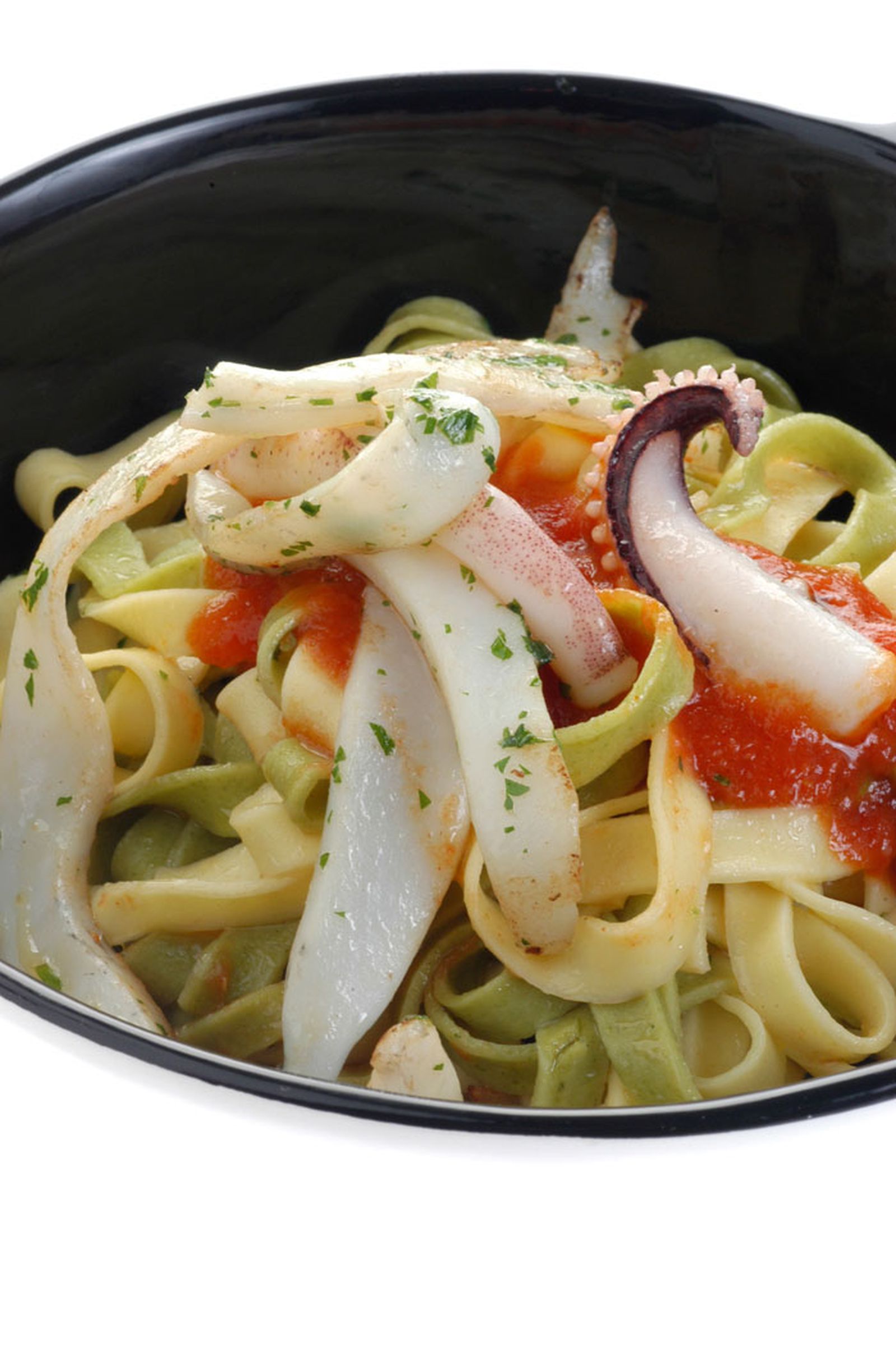 Pasta con salteado de sepia