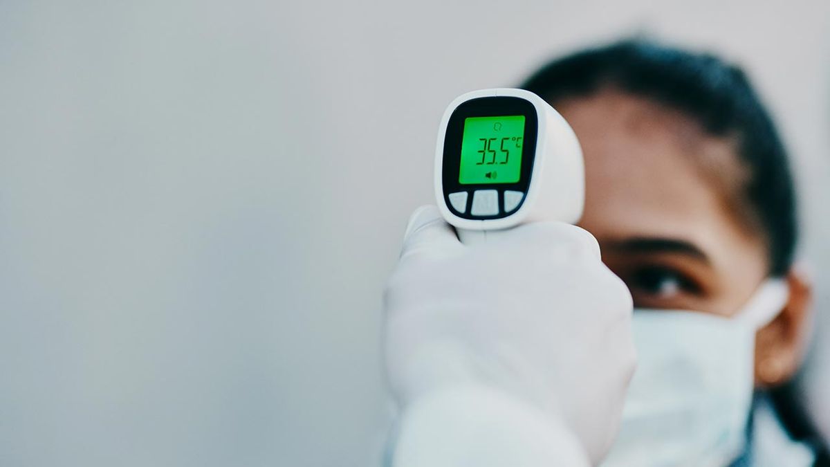 la ultima tecnologia para medir la temperatura del cuerpo pistola