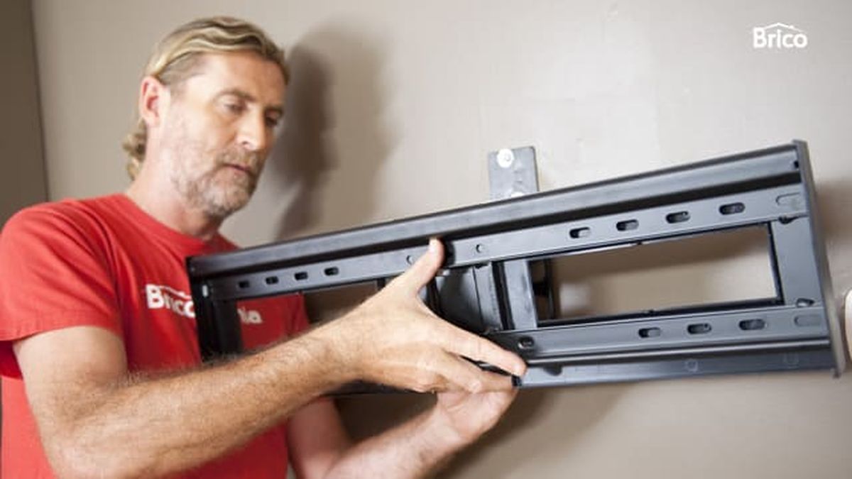 brico 0577 colgar tv pared sin que se vean los cables paso19