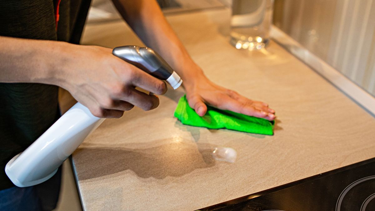 como eliminar las manchas de grasa de la cocina armarios paso a paso