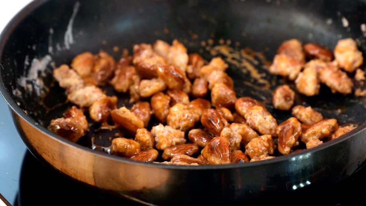 Receta de almendras garrapiñadas  paso 3