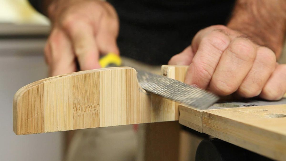 Cómo hacer un atril de cocina de madera paso 4
