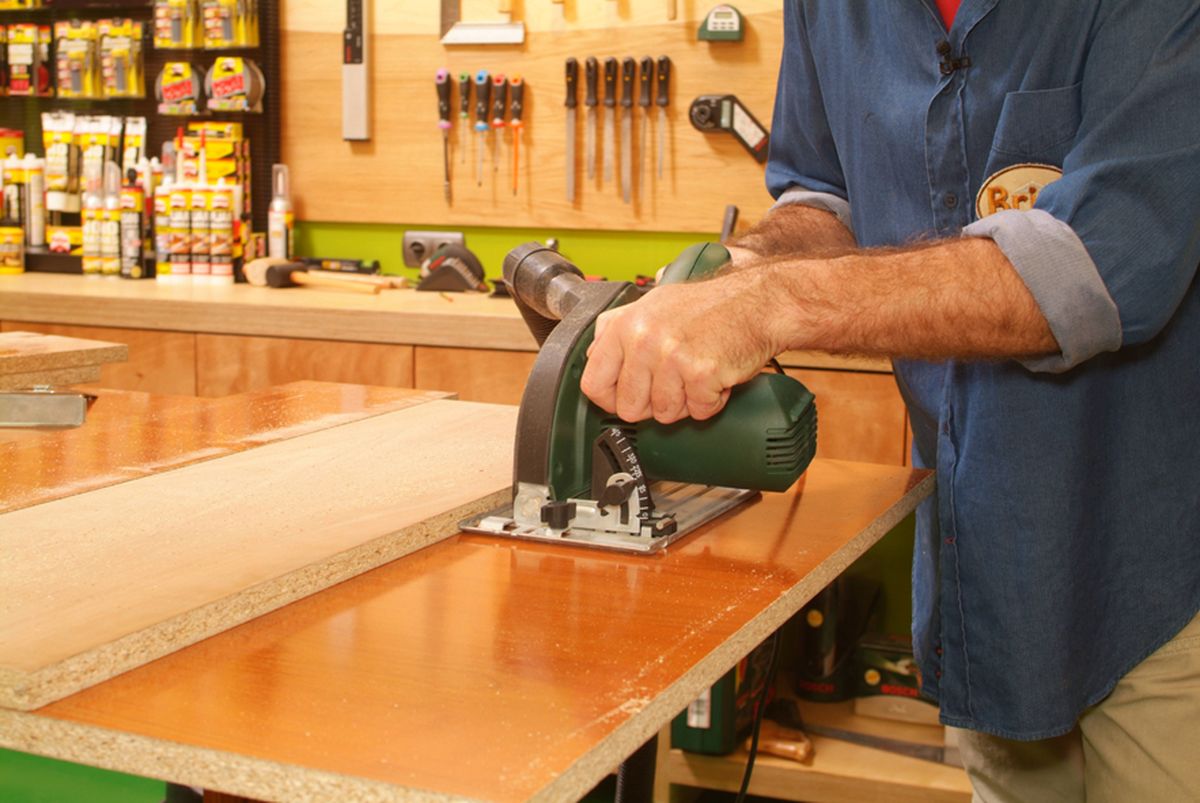 Estantería con baldas móviles paso 1