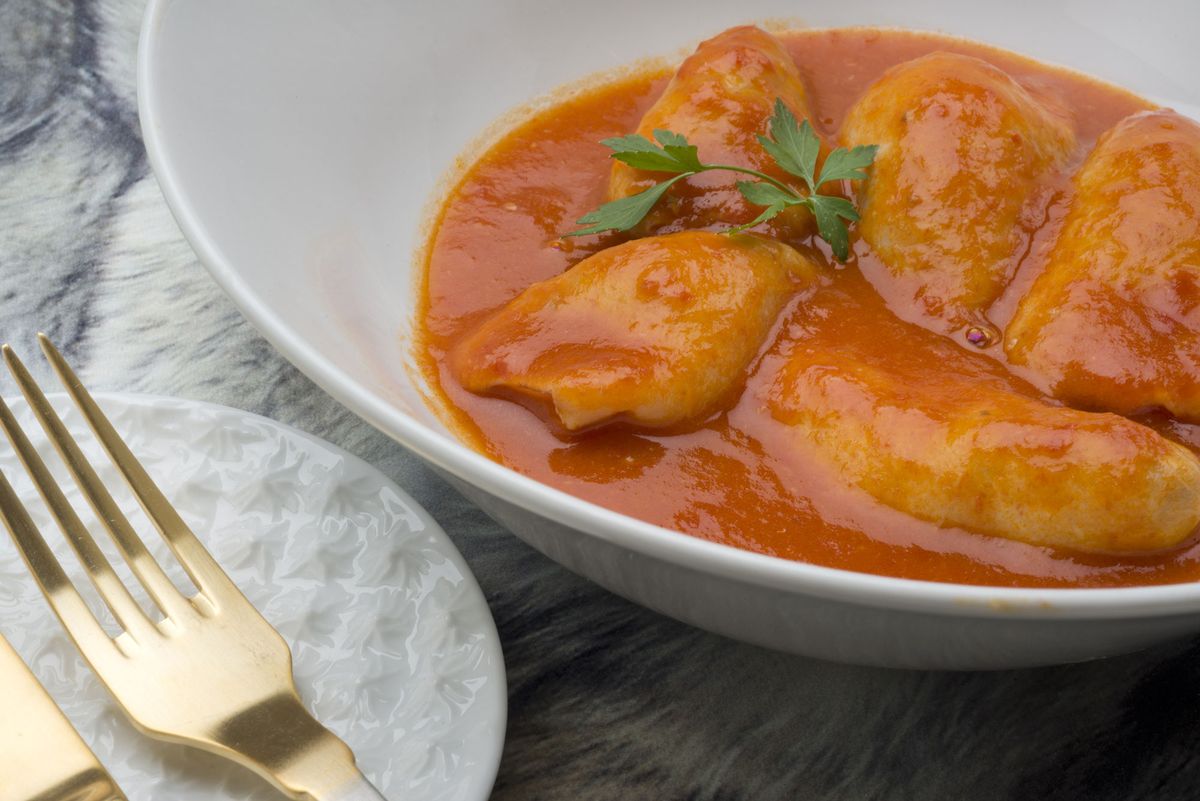 5829 1 Chipirones rellenos en salsa (1214) xl