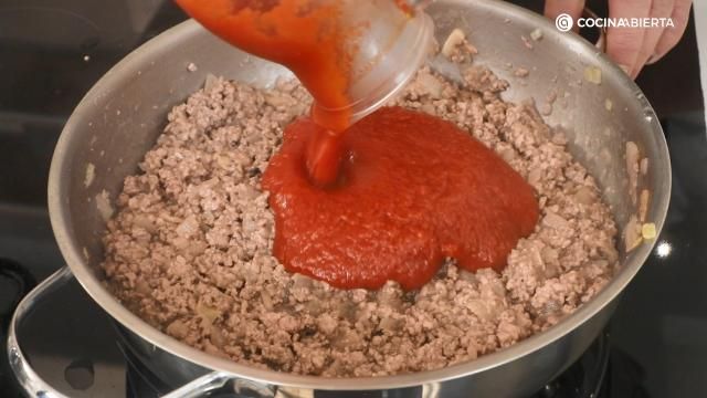 pastel carne tradicional paso 3