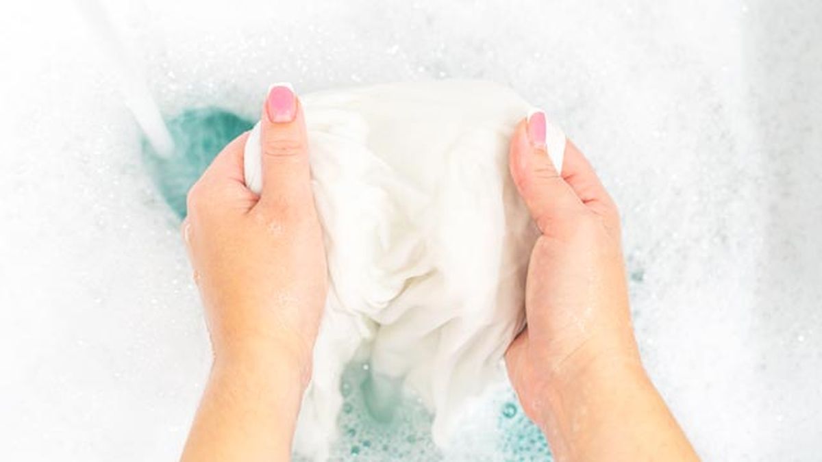 Eliminar las manchas de maquillaje