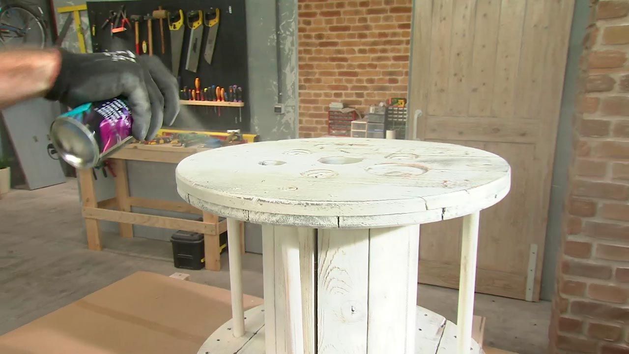Como hacer una mesa con una bobina paso 6