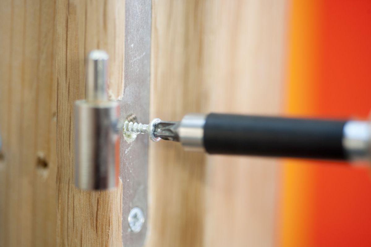 Bricomania 695 Sustitucion de puerta p12