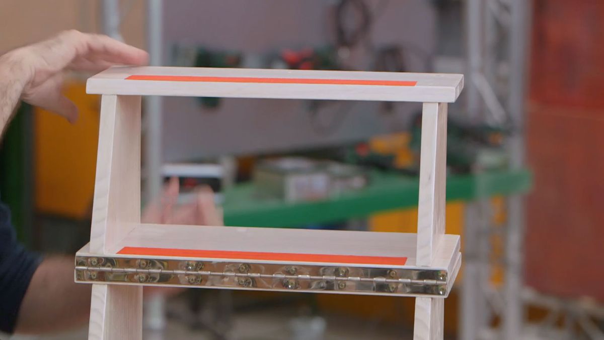 Hacer una silla escalera de madera paso 10